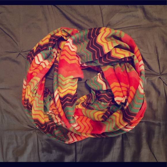 Infinity scarf - Picture 1 of 1